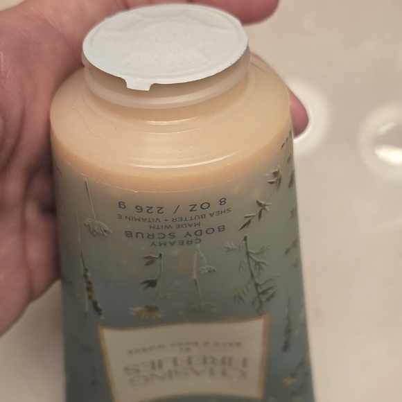 Bath & Body Works (BBW) - Chasing Fireflies Creamy Body Scrub - Picture 5 of 5